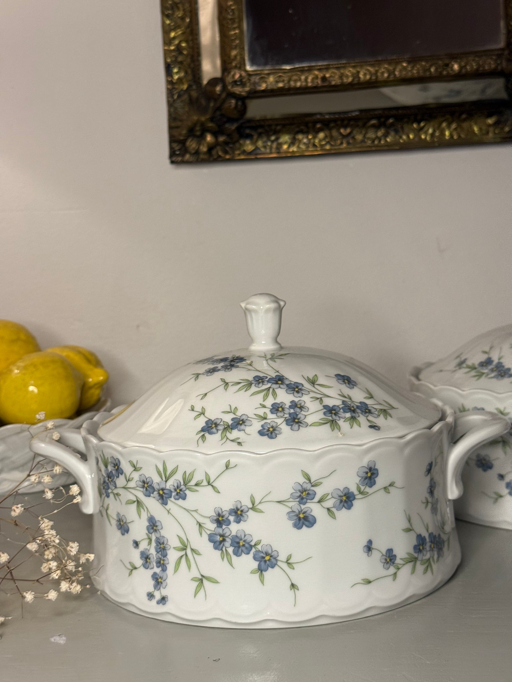 Blauwe bloemen opdek schalen 2st.