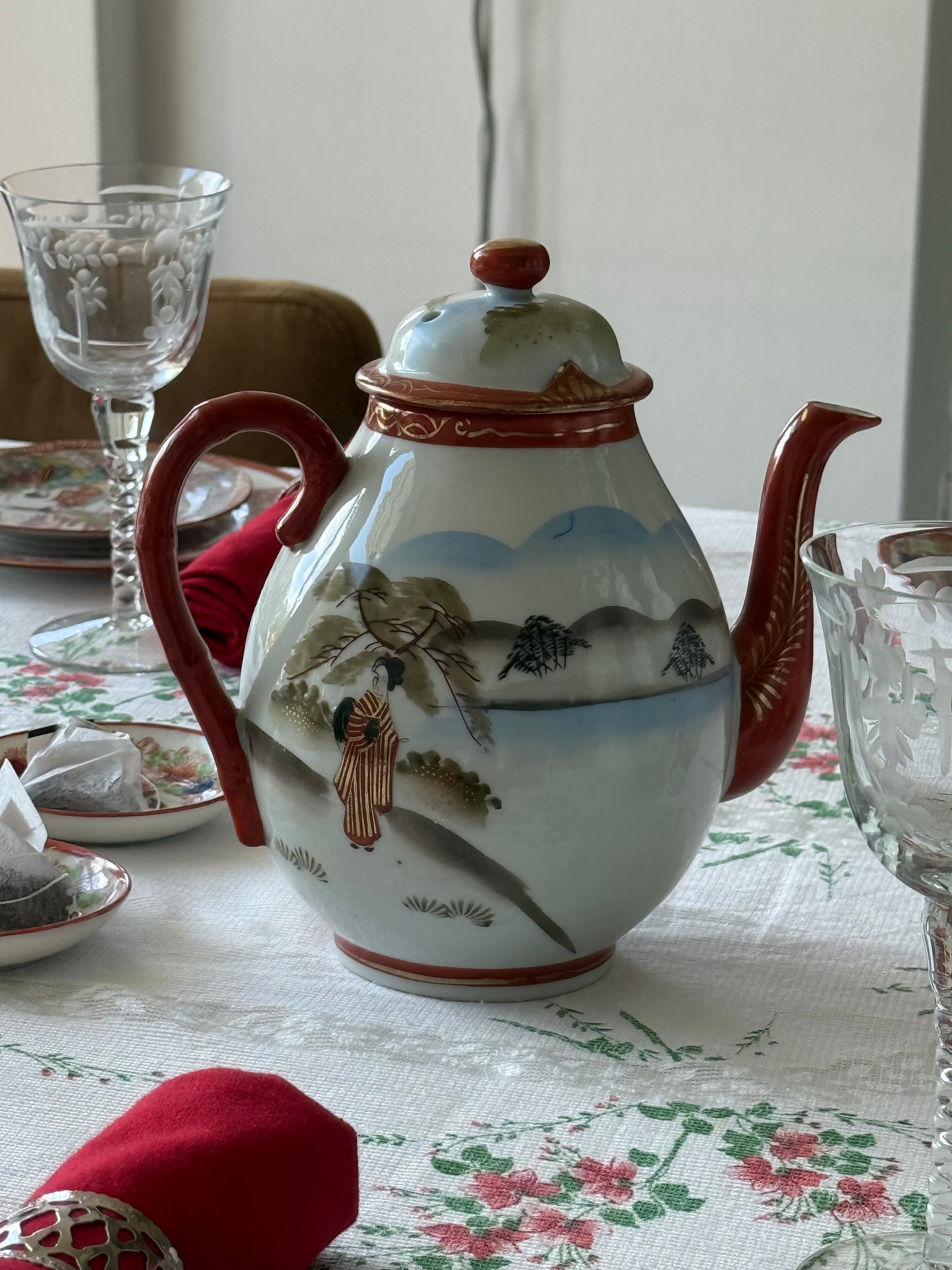 Grote theepot handbeschilderd (Chinees)