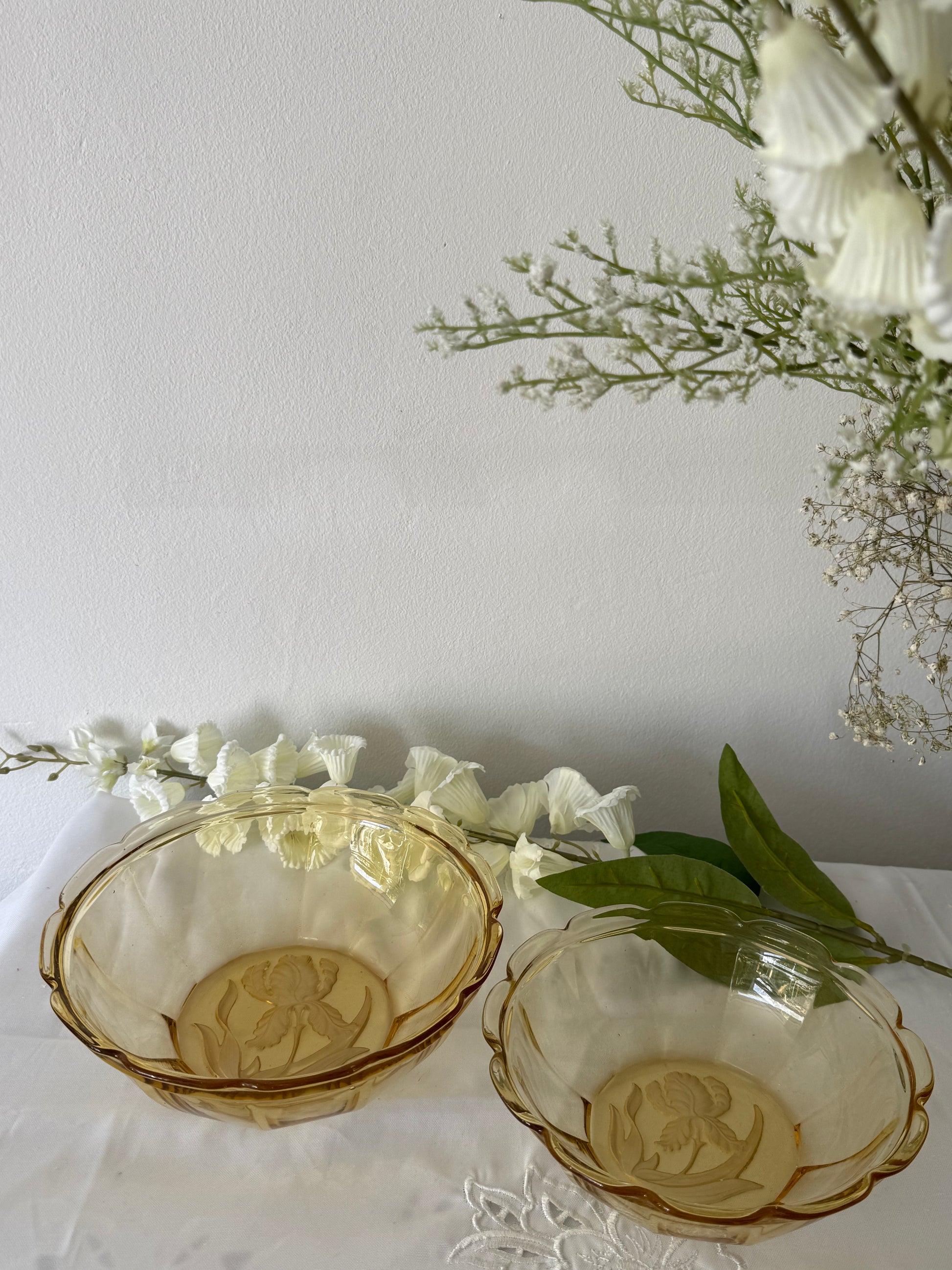 2 vintage gele bloemen schaaltjes