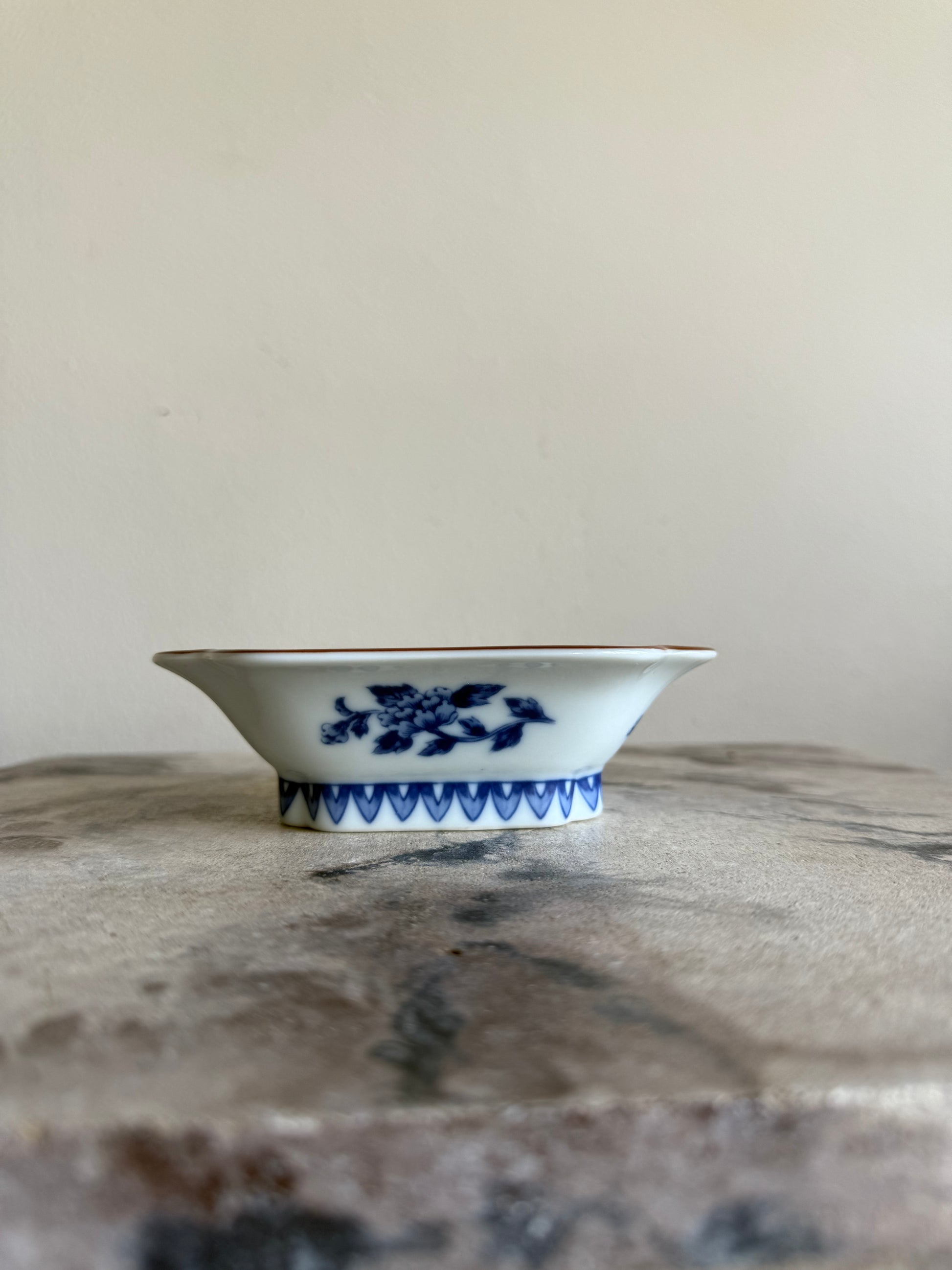 vierkant Japans gemerkt schaaltje