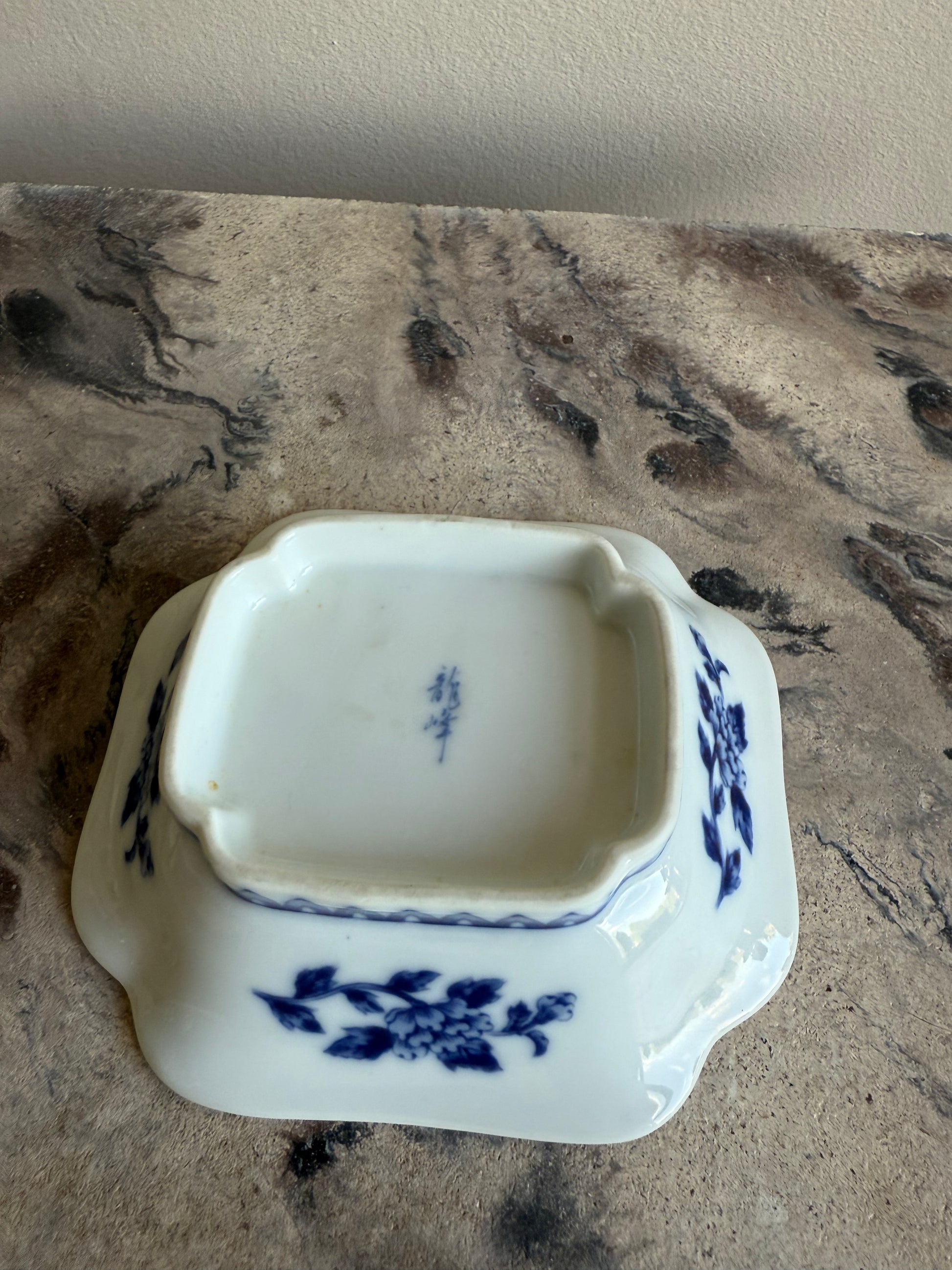 vierkant Japans gemerkt schaaltje