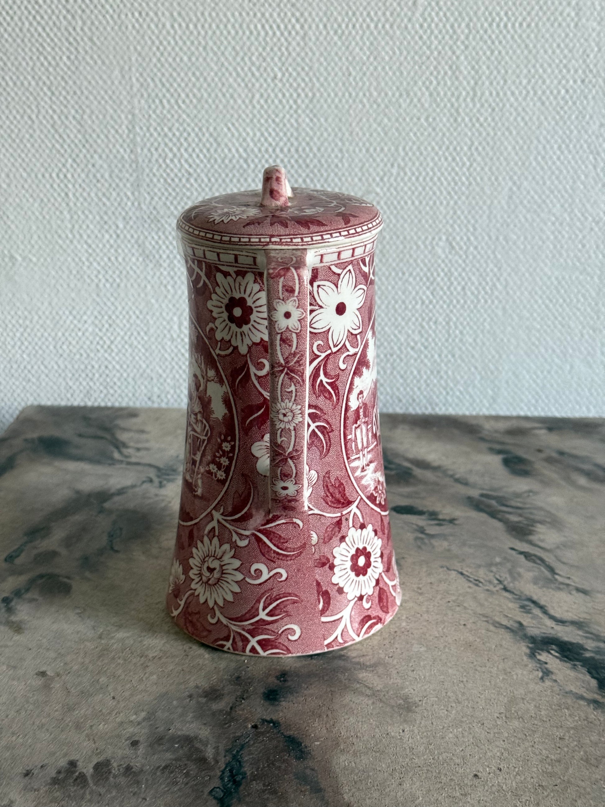 aardewerk amstelkan  'tea drinker'