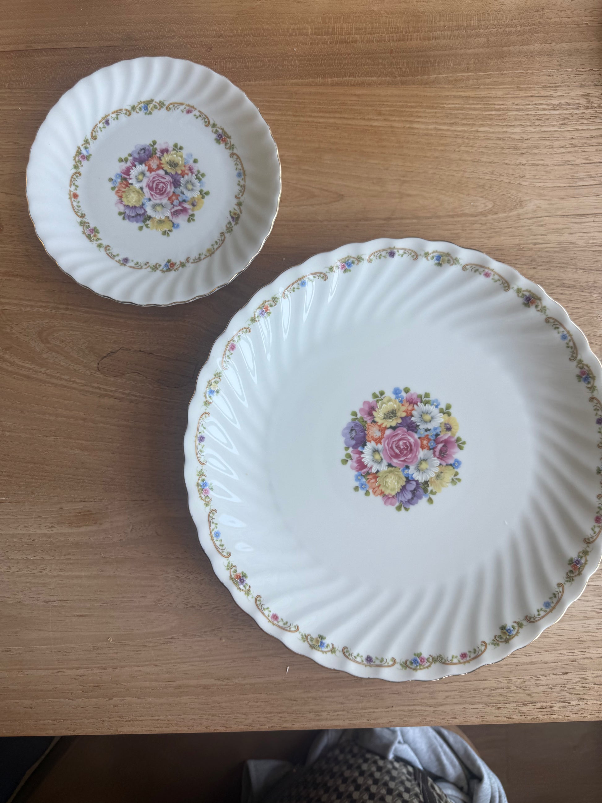 taartbord + schotel gouden rand set