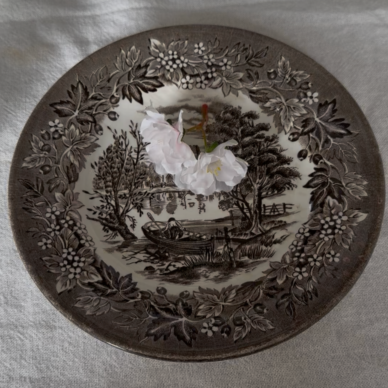 Royal tudor ontbijtbord bruin vintage