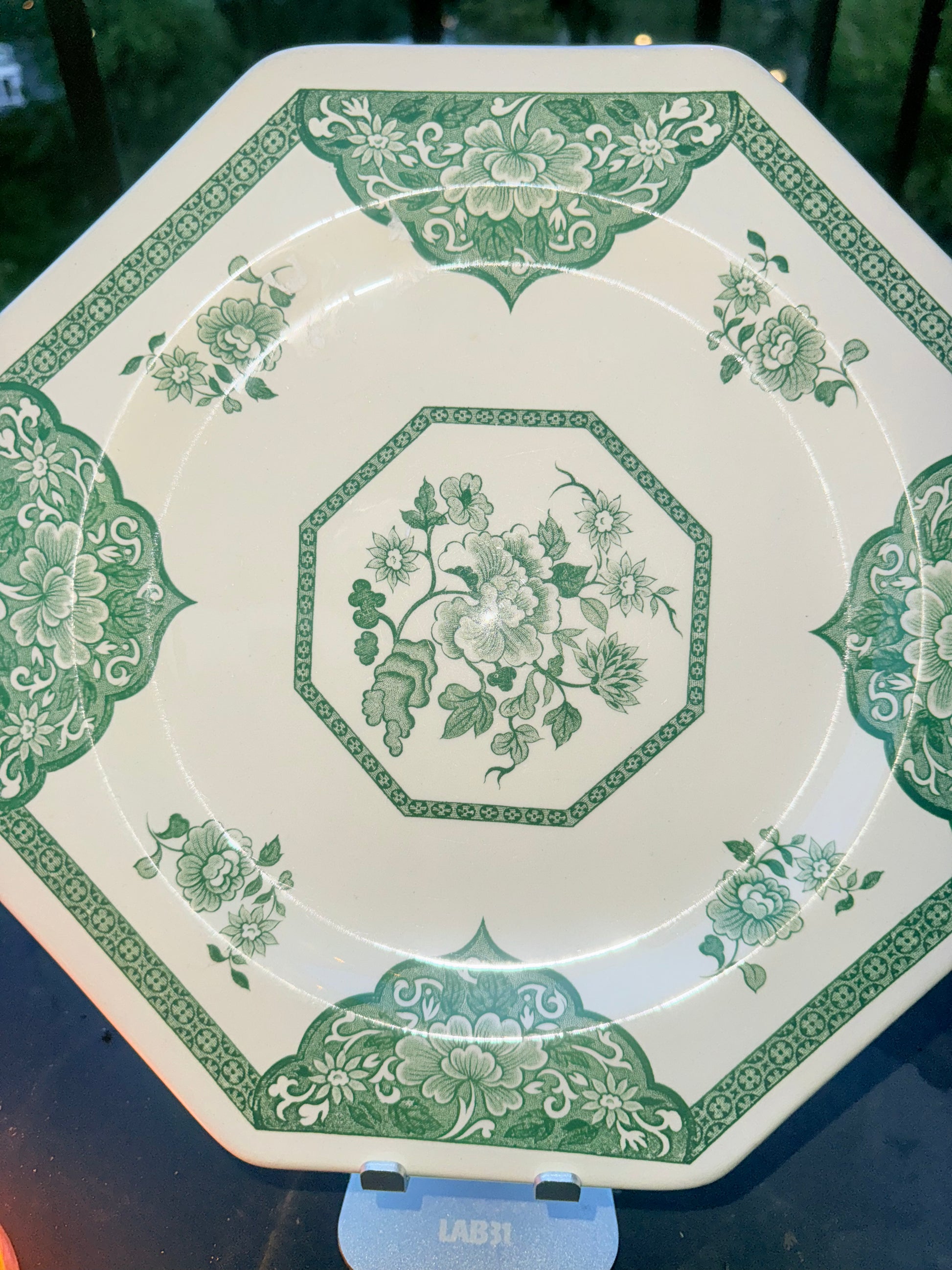 diep + plat bord groen Staffordshire England