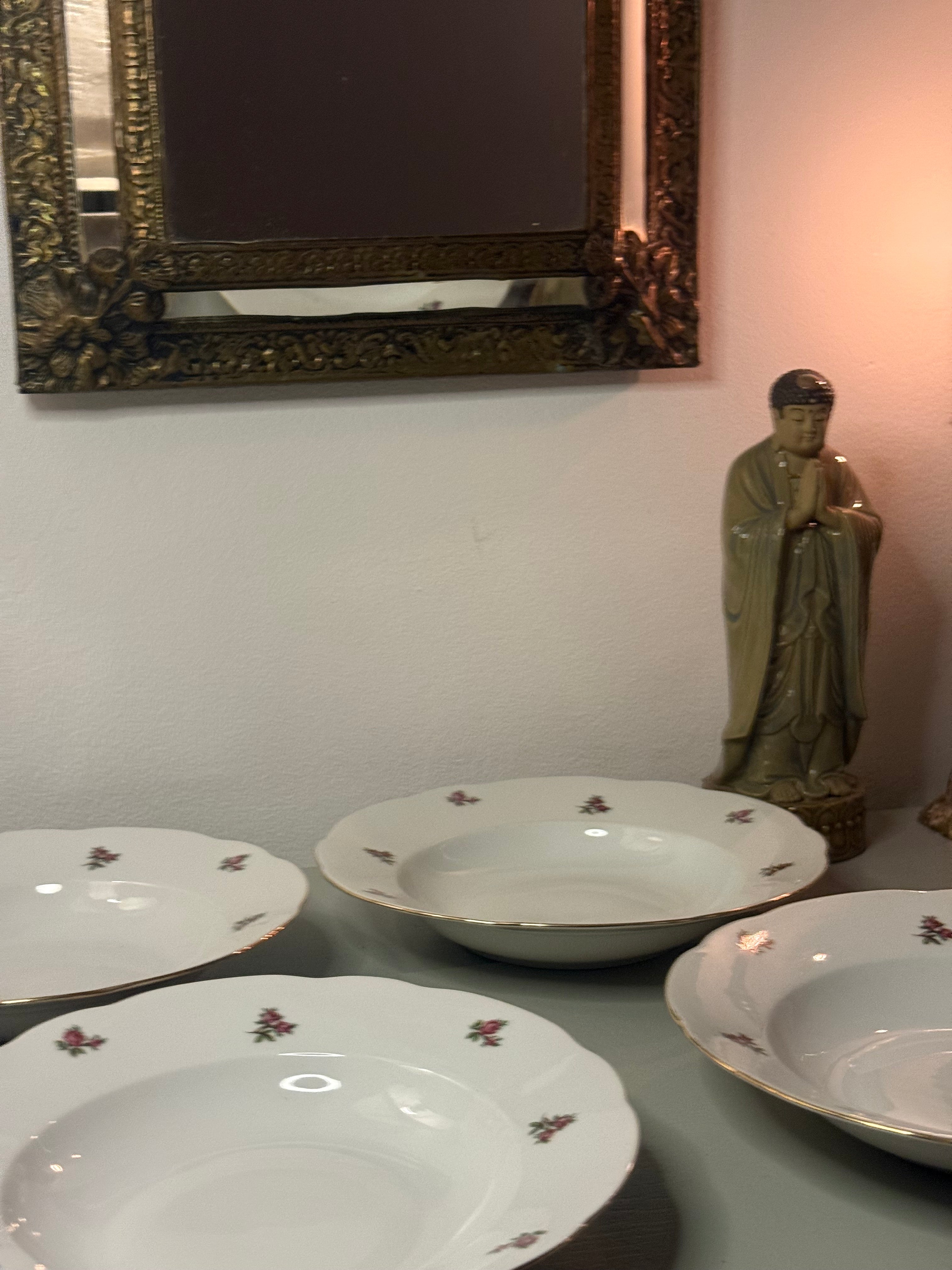 4 diepe borden mini roosjes