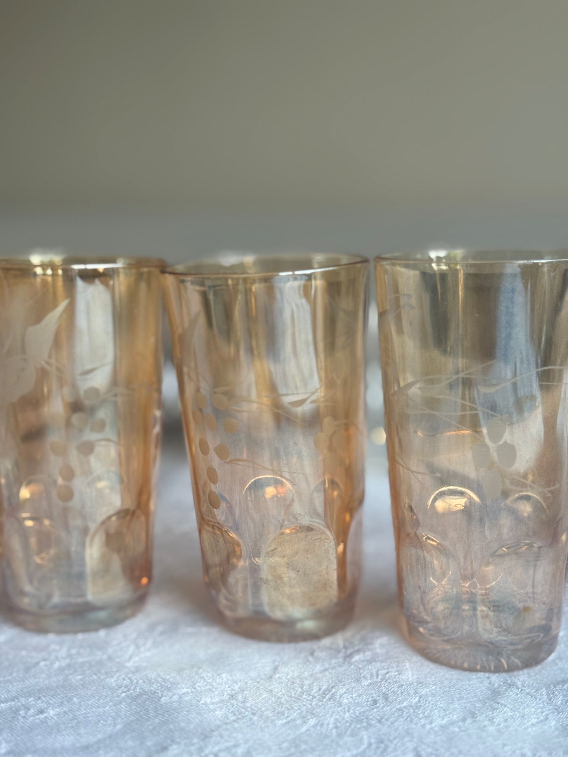 Vintage glazen goud met druifmotief