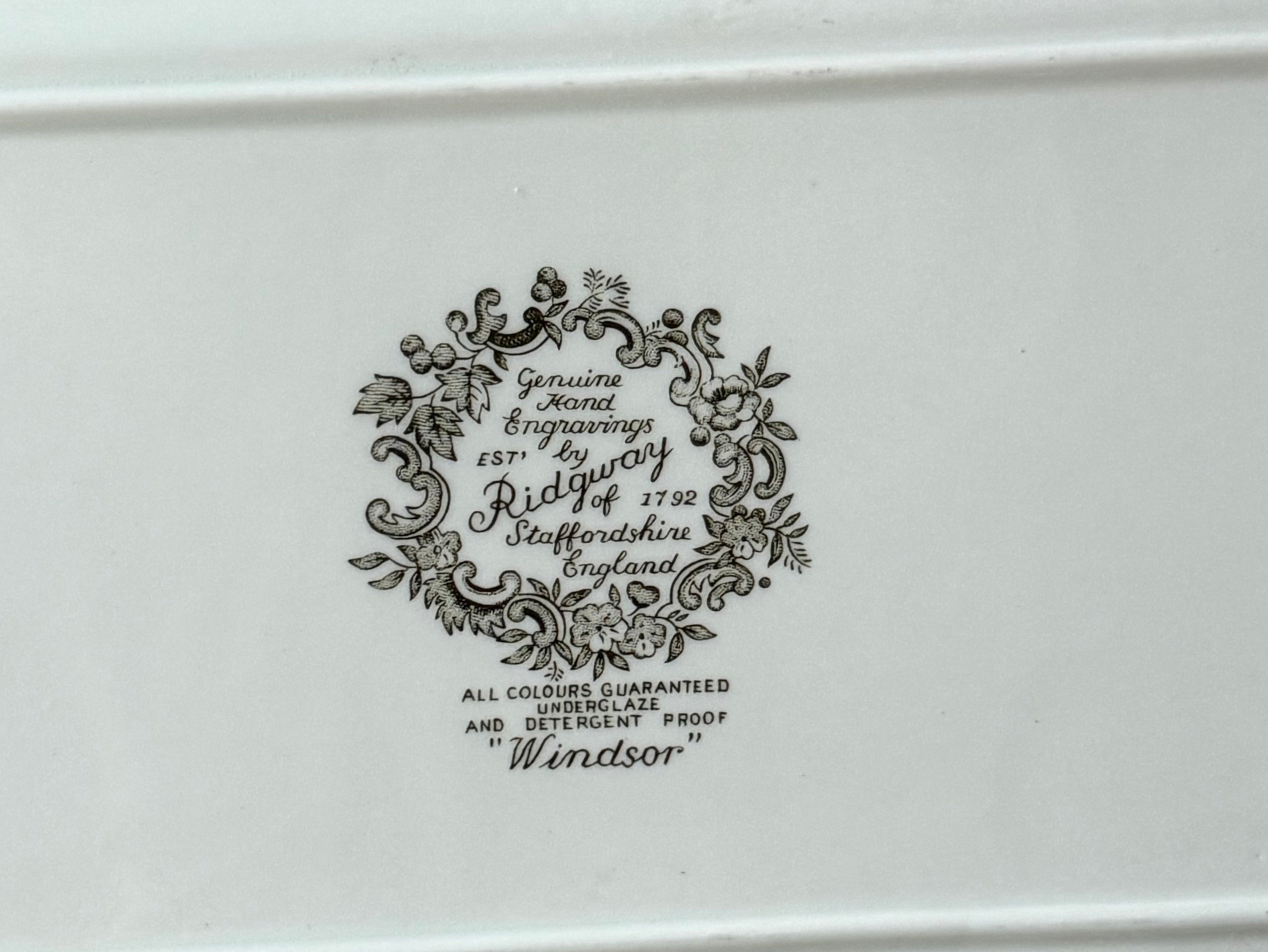 Ridgway Staffordshire England cake schaal - windsor