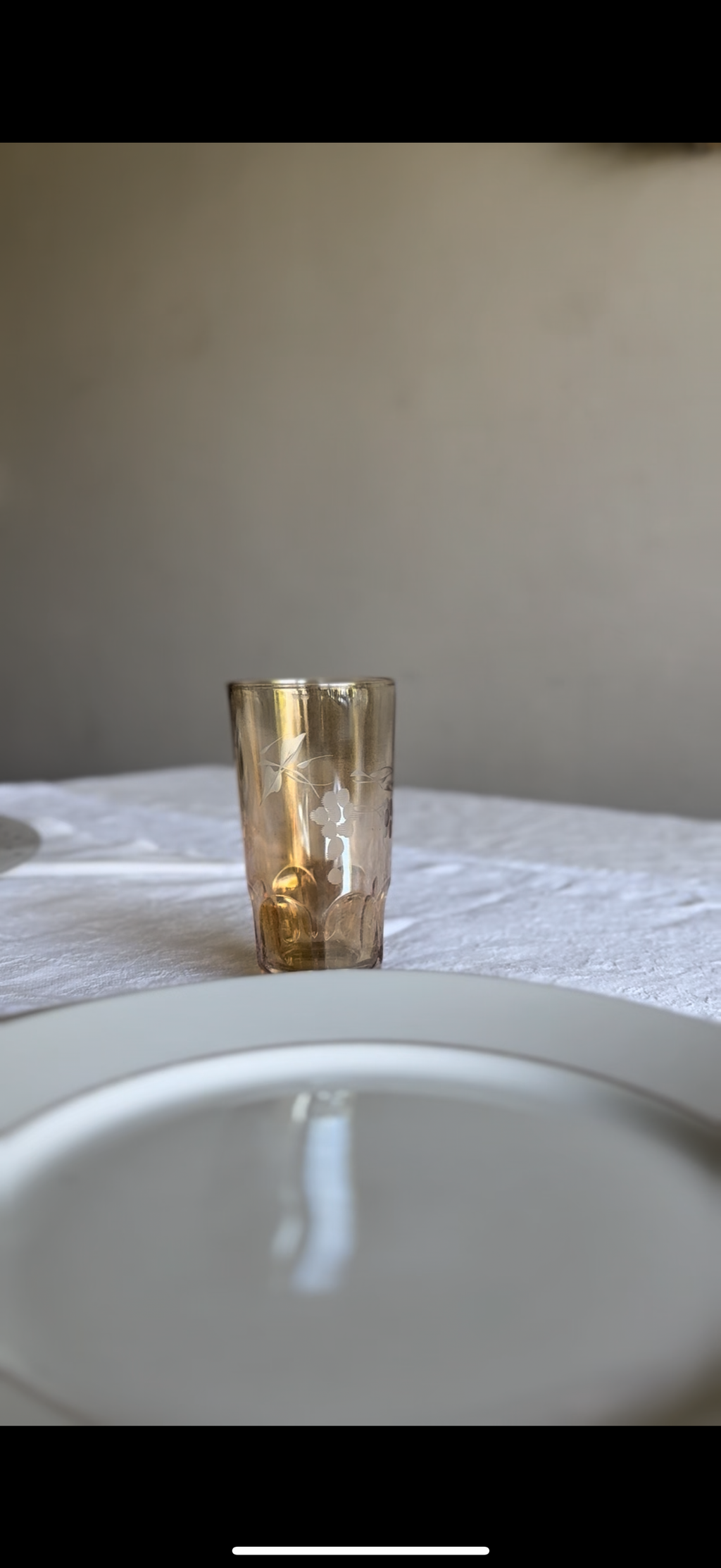 Vintage glazen goud met druifmotief