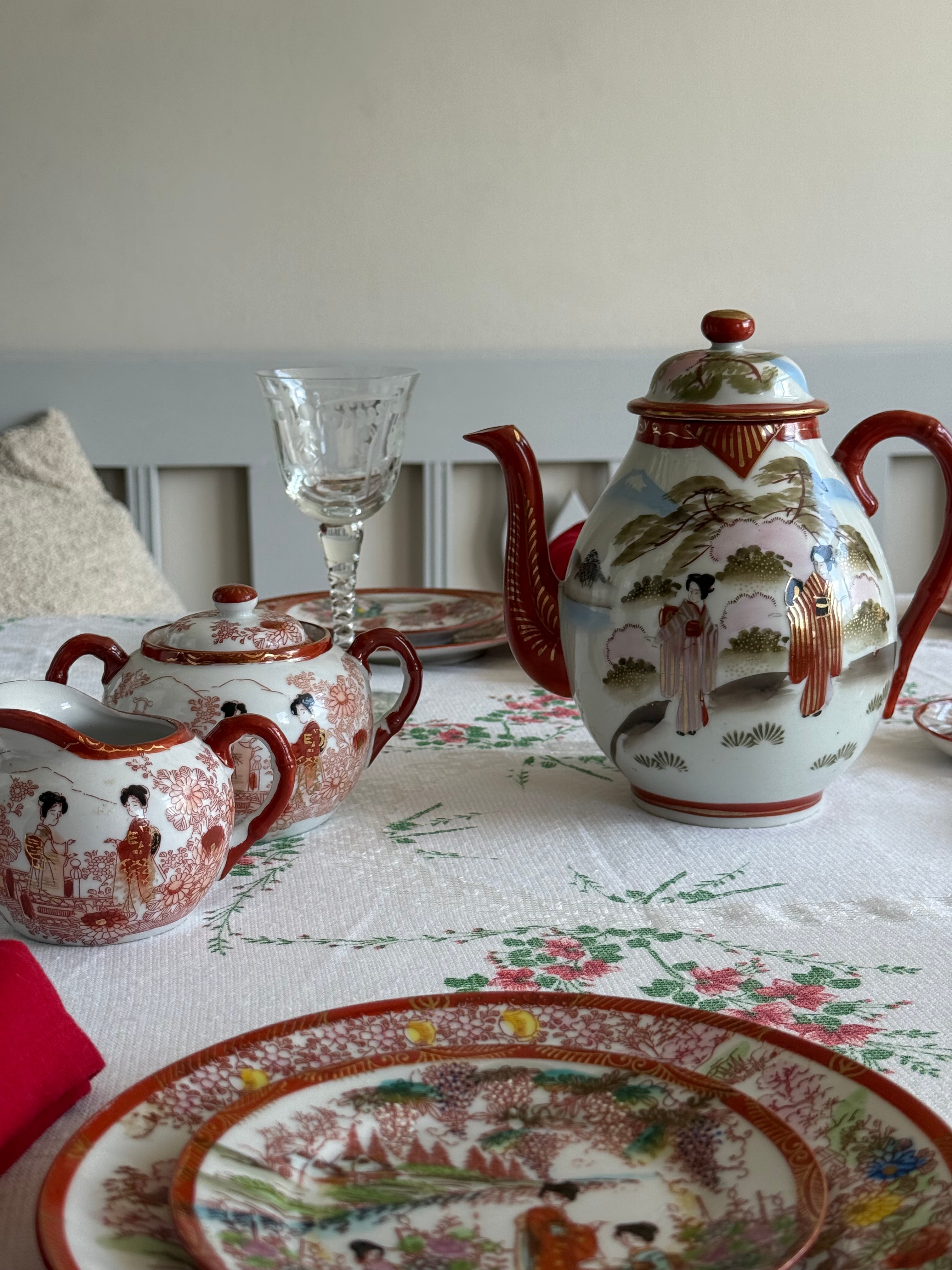 Grote theepot handbeschilderd (Chinees)