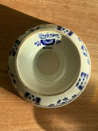 Antieke Boch kom op voet “Amsterdam” decor.