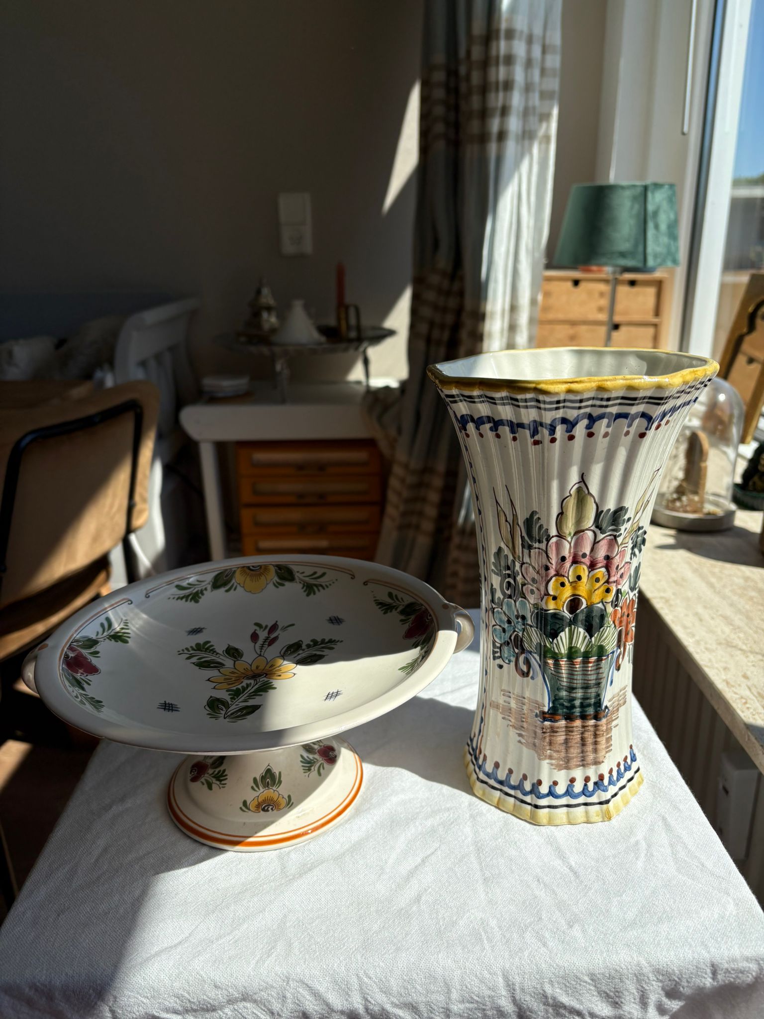 Delfstblauw handgeschilderde vaas