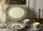 bruine serveerschaal Wedgewood.