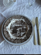 royal tudor ' castle' bruine borden 4st,