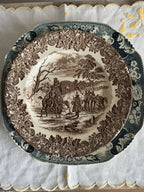royal tudor ' castle' bruine borden 4st,