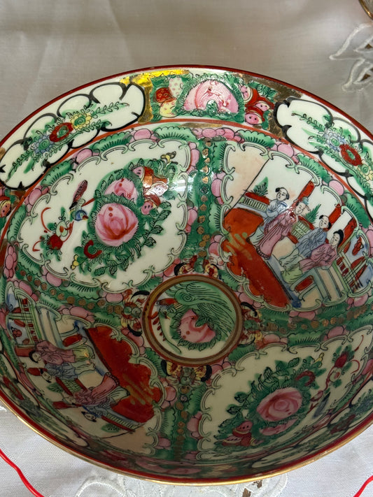 porselein en handgeschilderd 'family rose' kom - china
