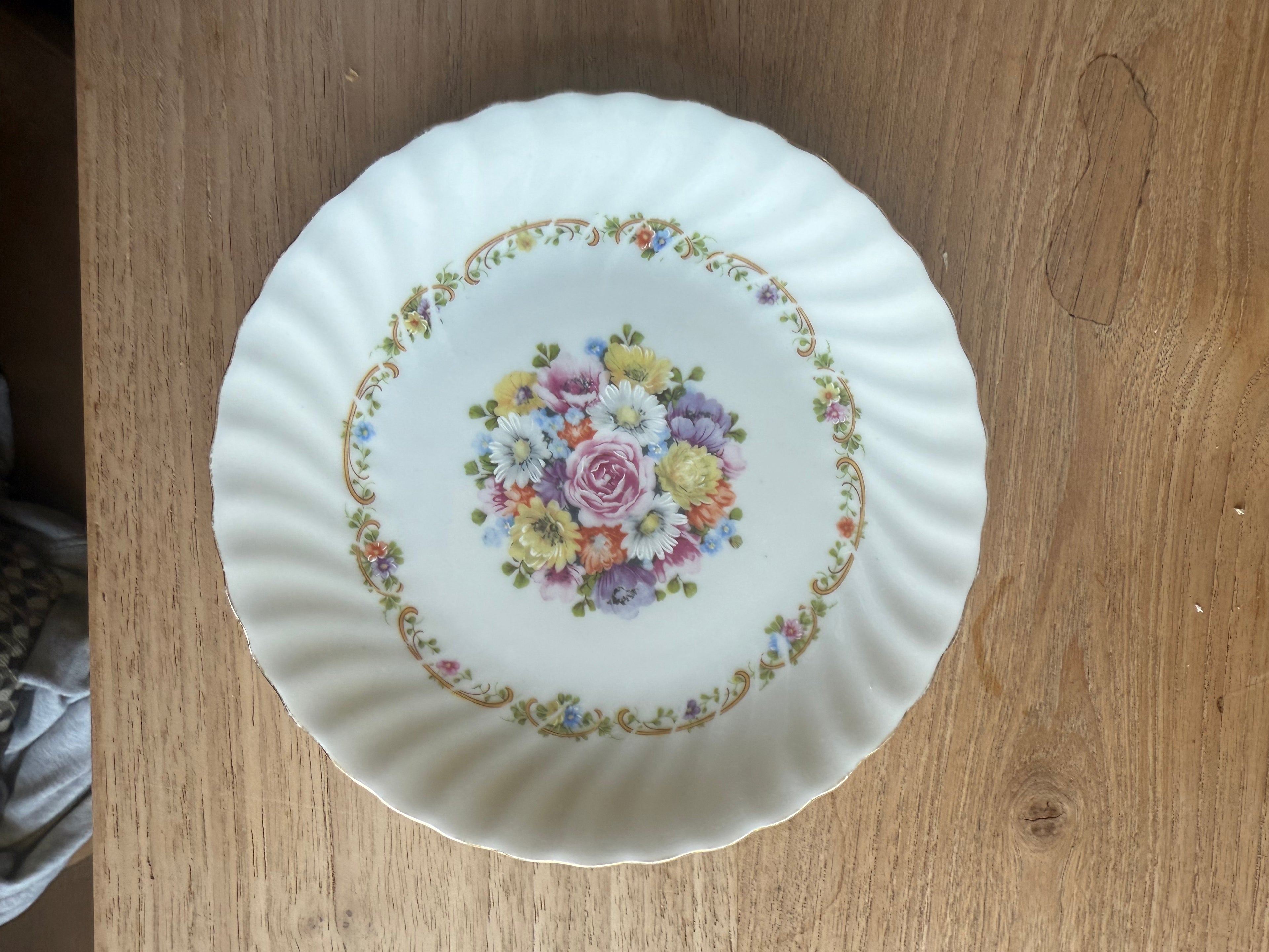 taartbord + schotel gouden rand set