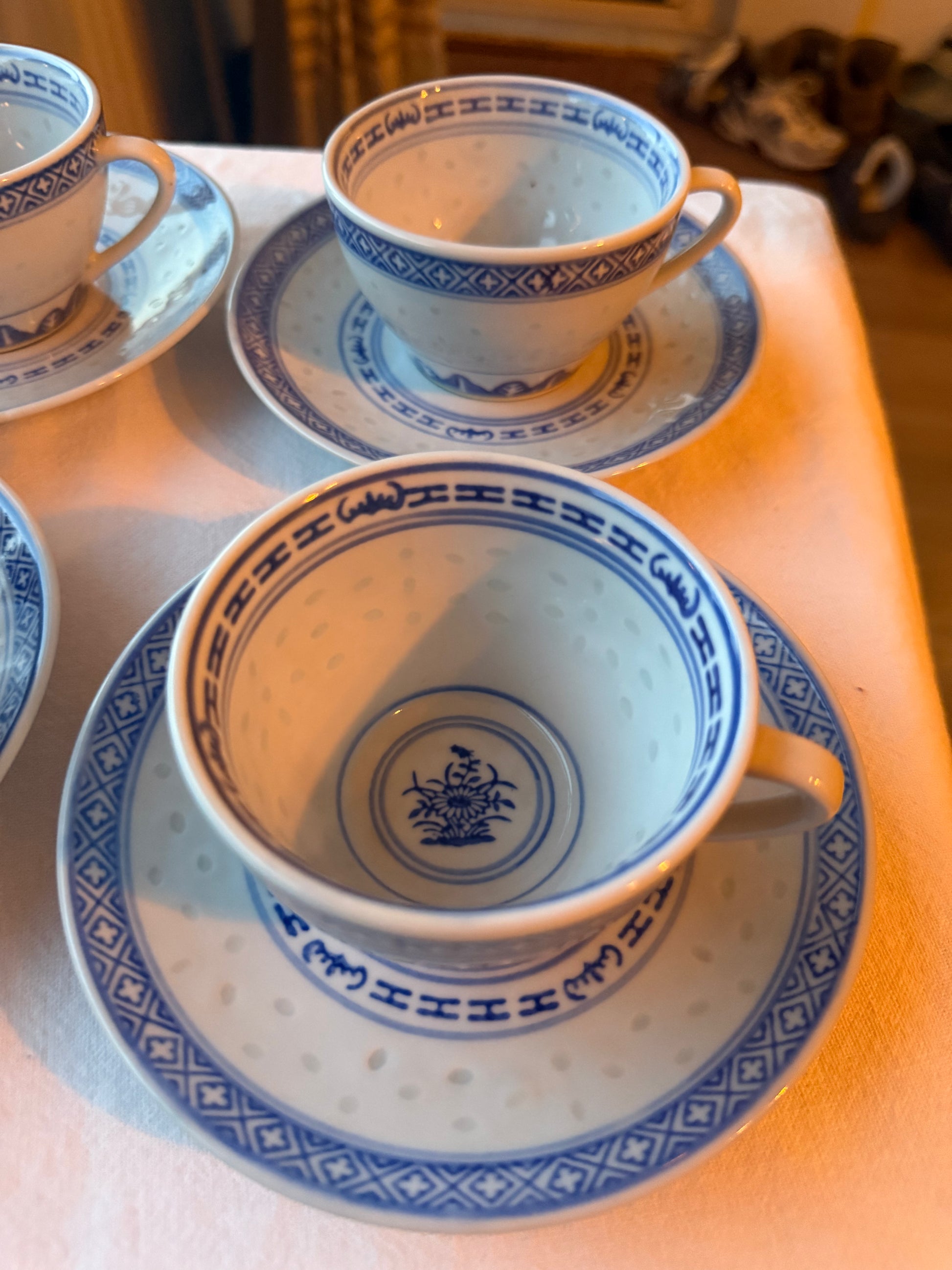 porseleinen koffie kopjes uit china met rijstpatroon