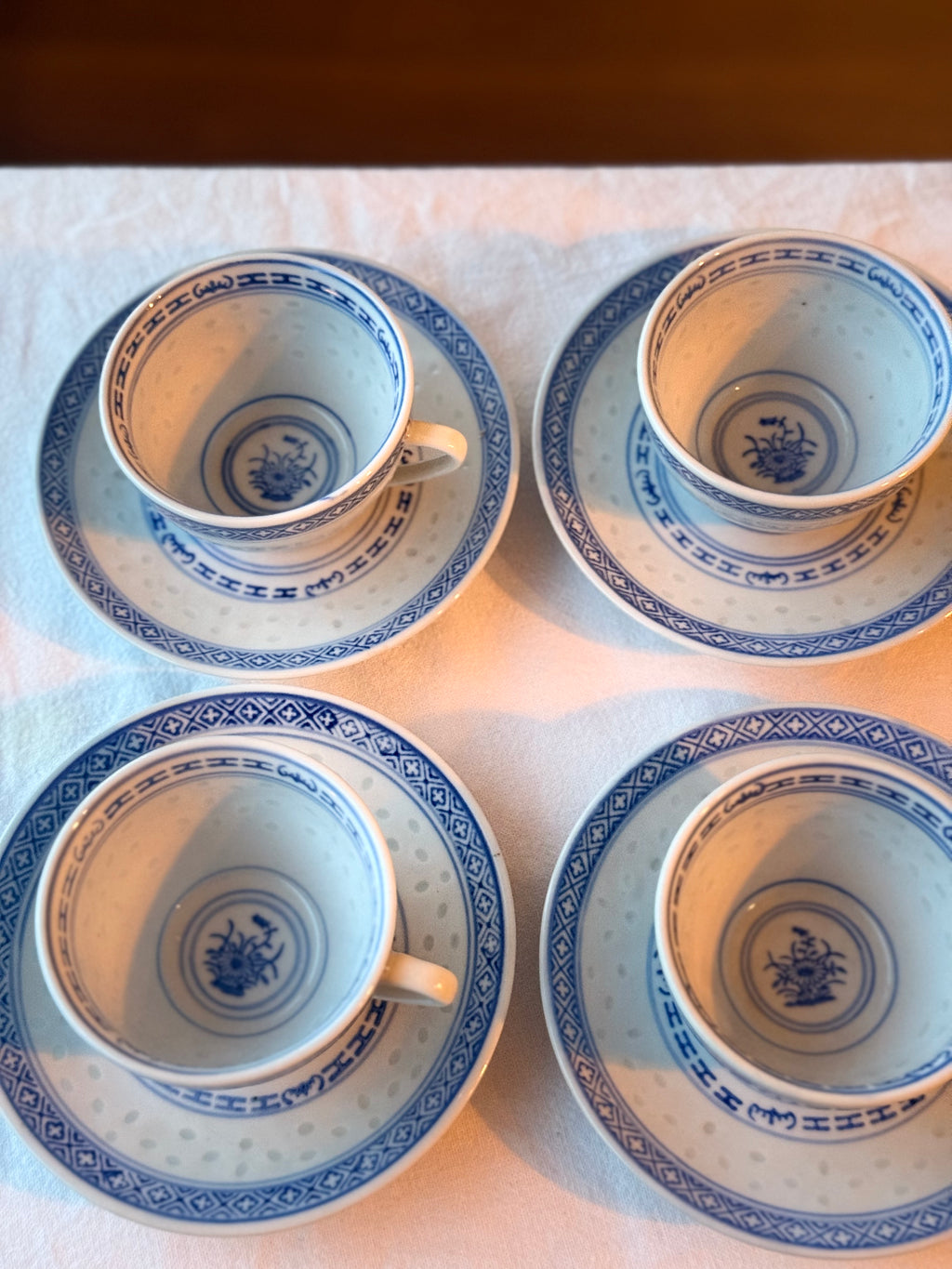 porseleinen koffie kopjes uit china met rijstpatroon