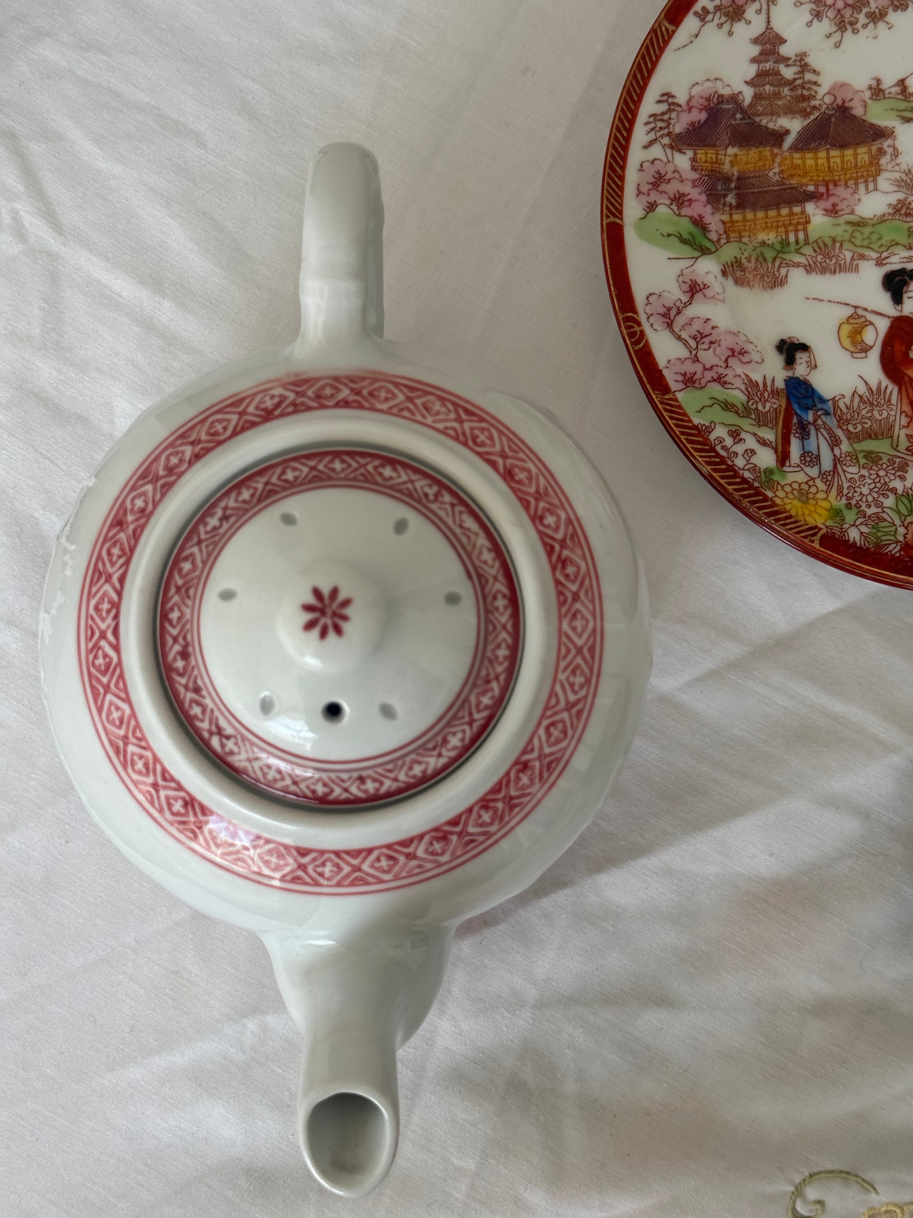 Rode rijstkorrel Theepot uit China