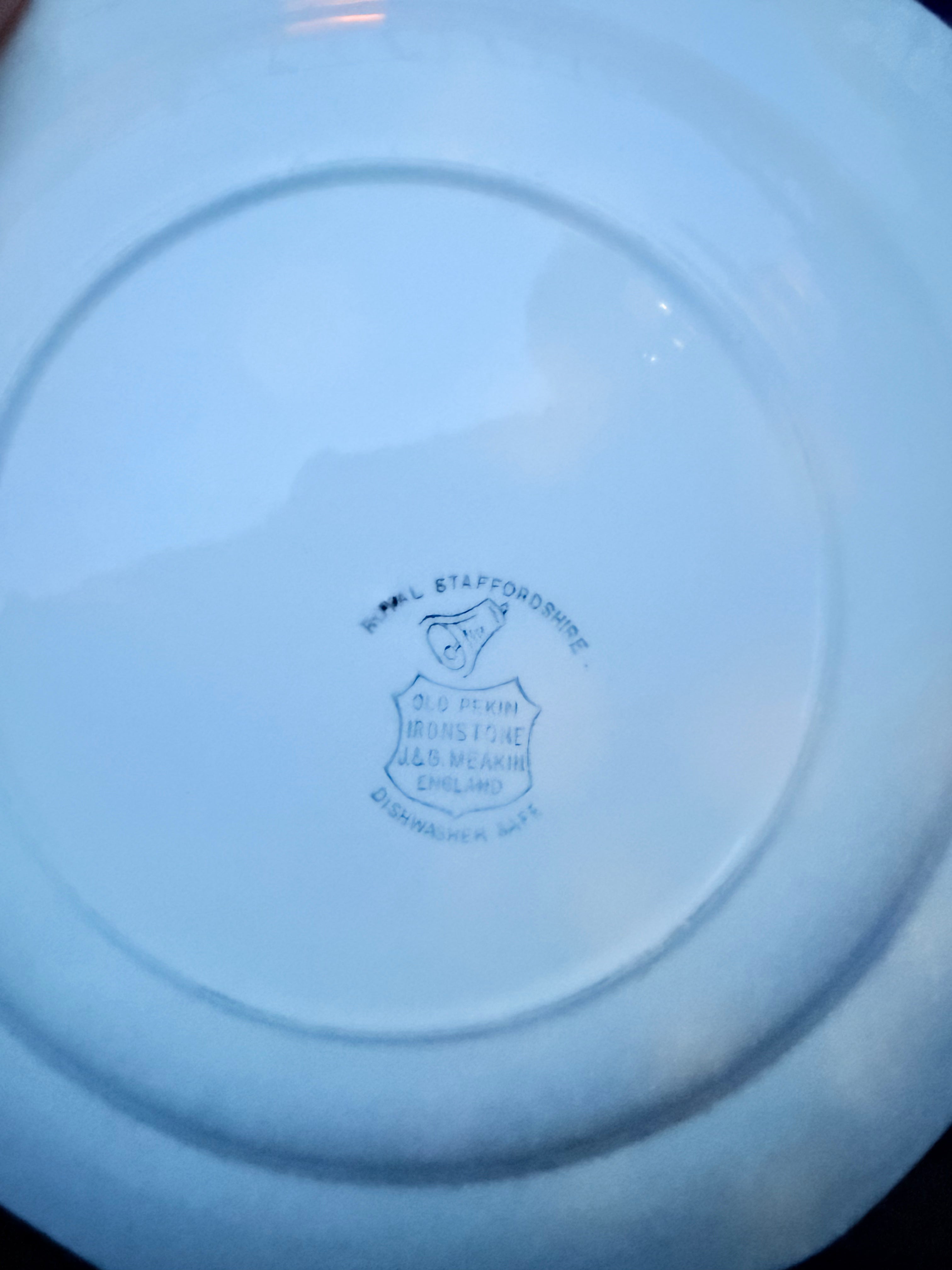 diep + plat bord groen Staffordshire England