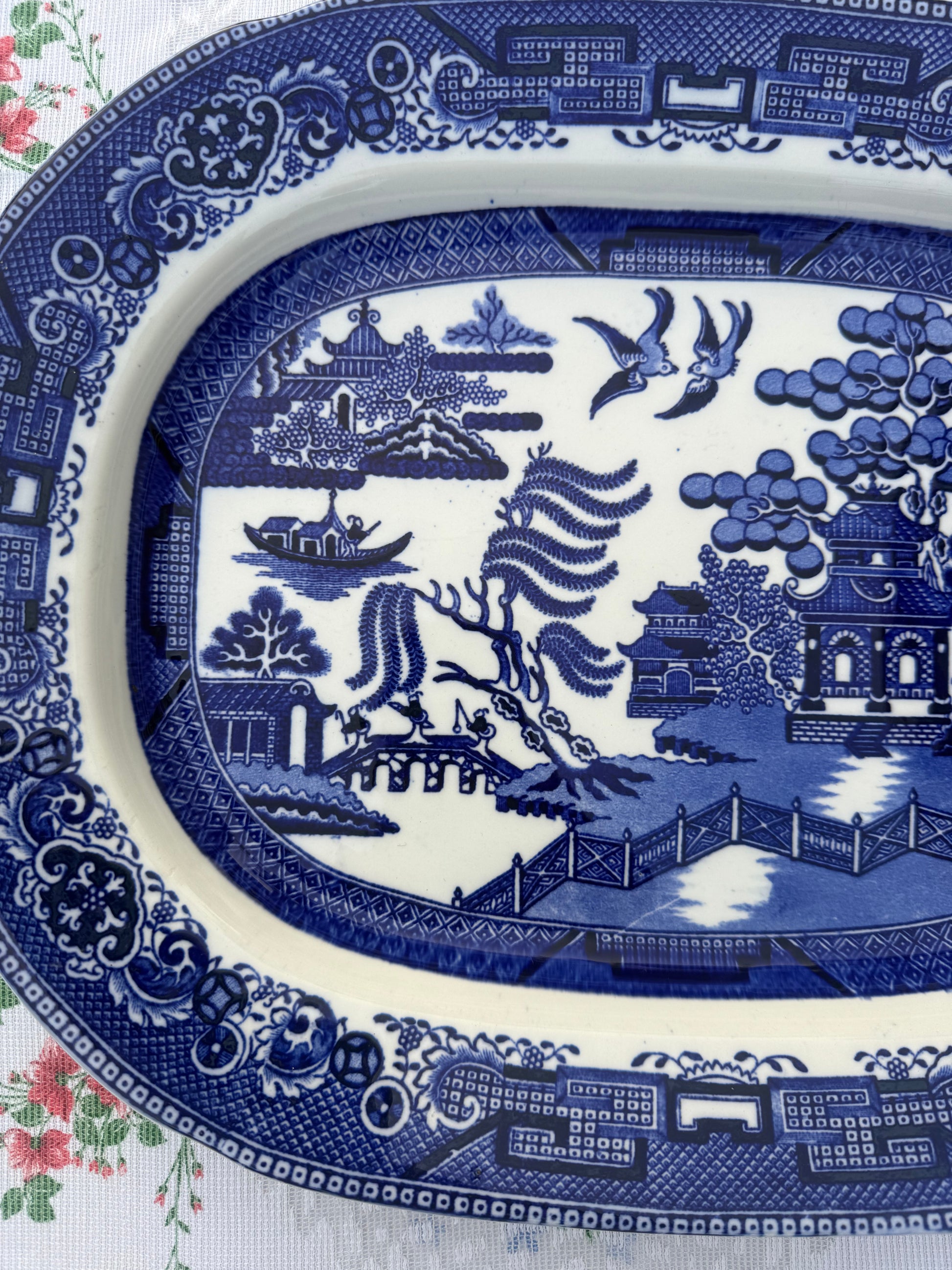 vintage blue willow Baker & Co. schaal
